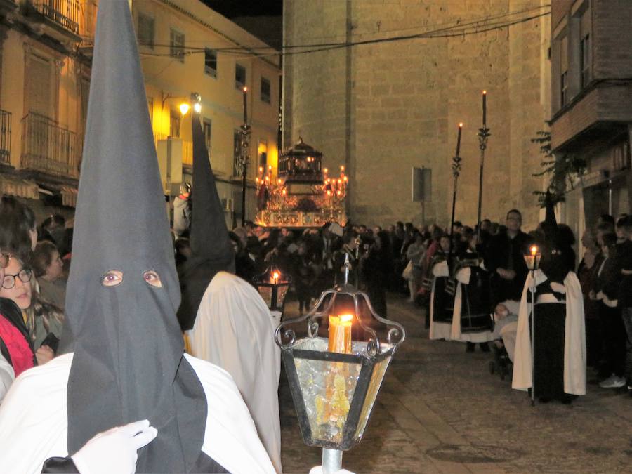 Así fue la noche del Viernes Santo lojeño. 