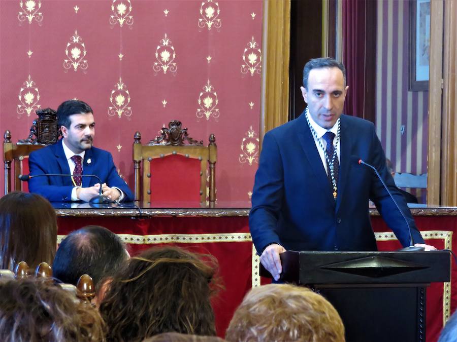 oaquín Camacho inicia su tercer mandato como alcalde de Loja. 