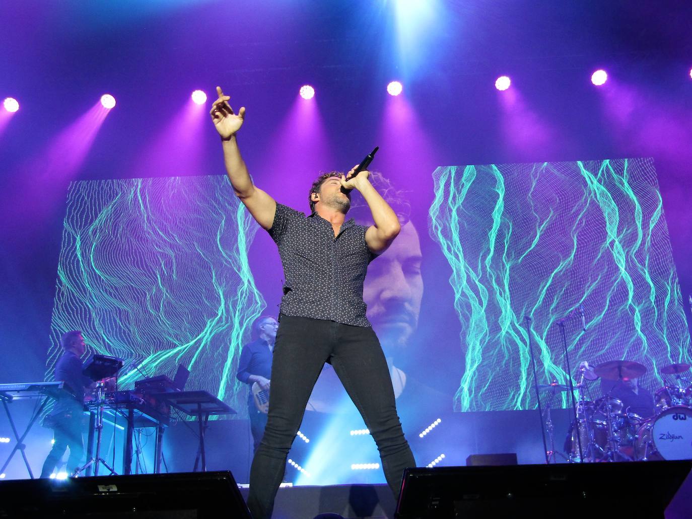 Fotos: 15.000 personas &#039;vibran&#039; en Loja con Bisbal