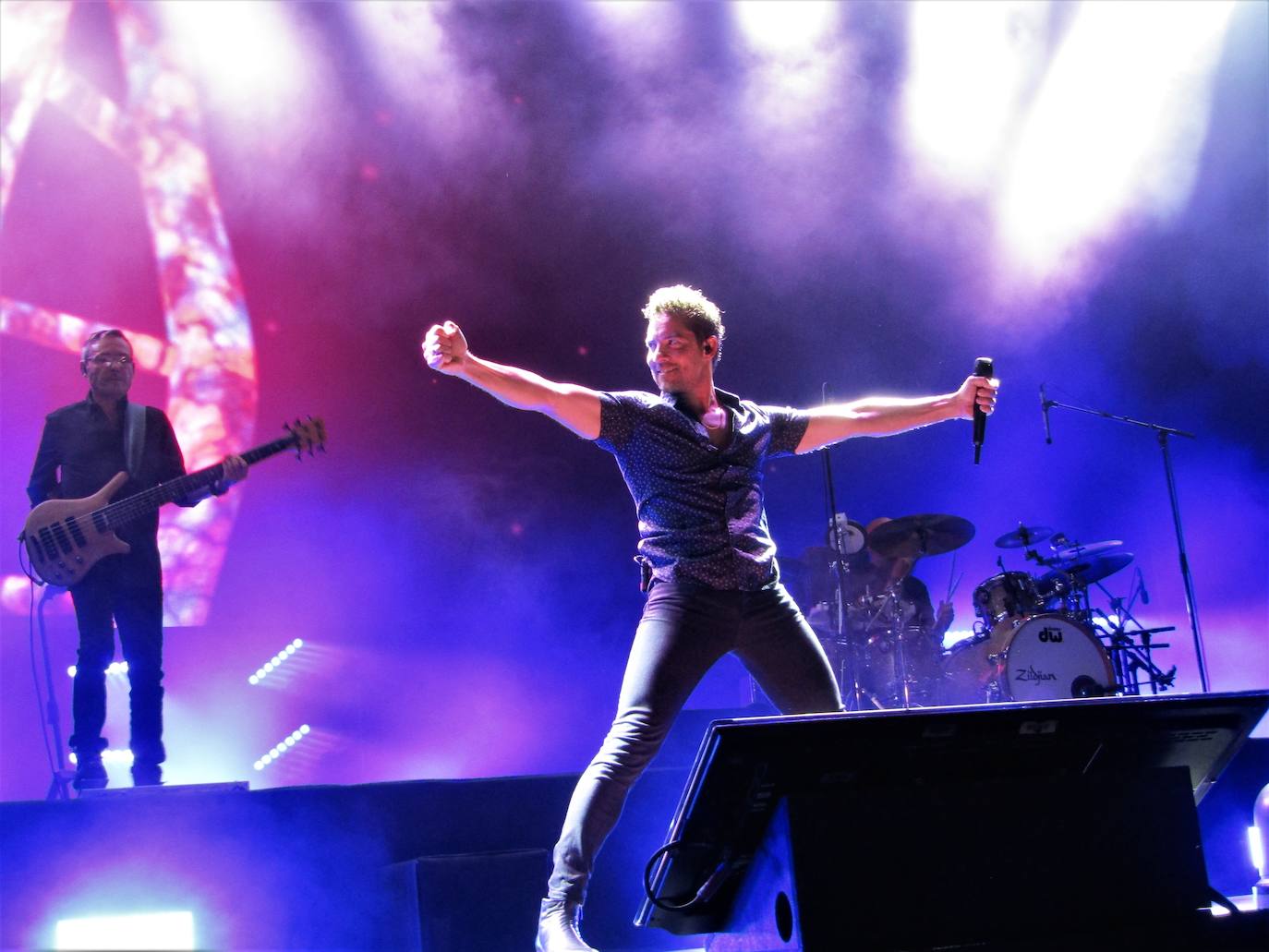 Fotos: 15.000 personas &#039;vibran&#039; en Loja con Bisbal