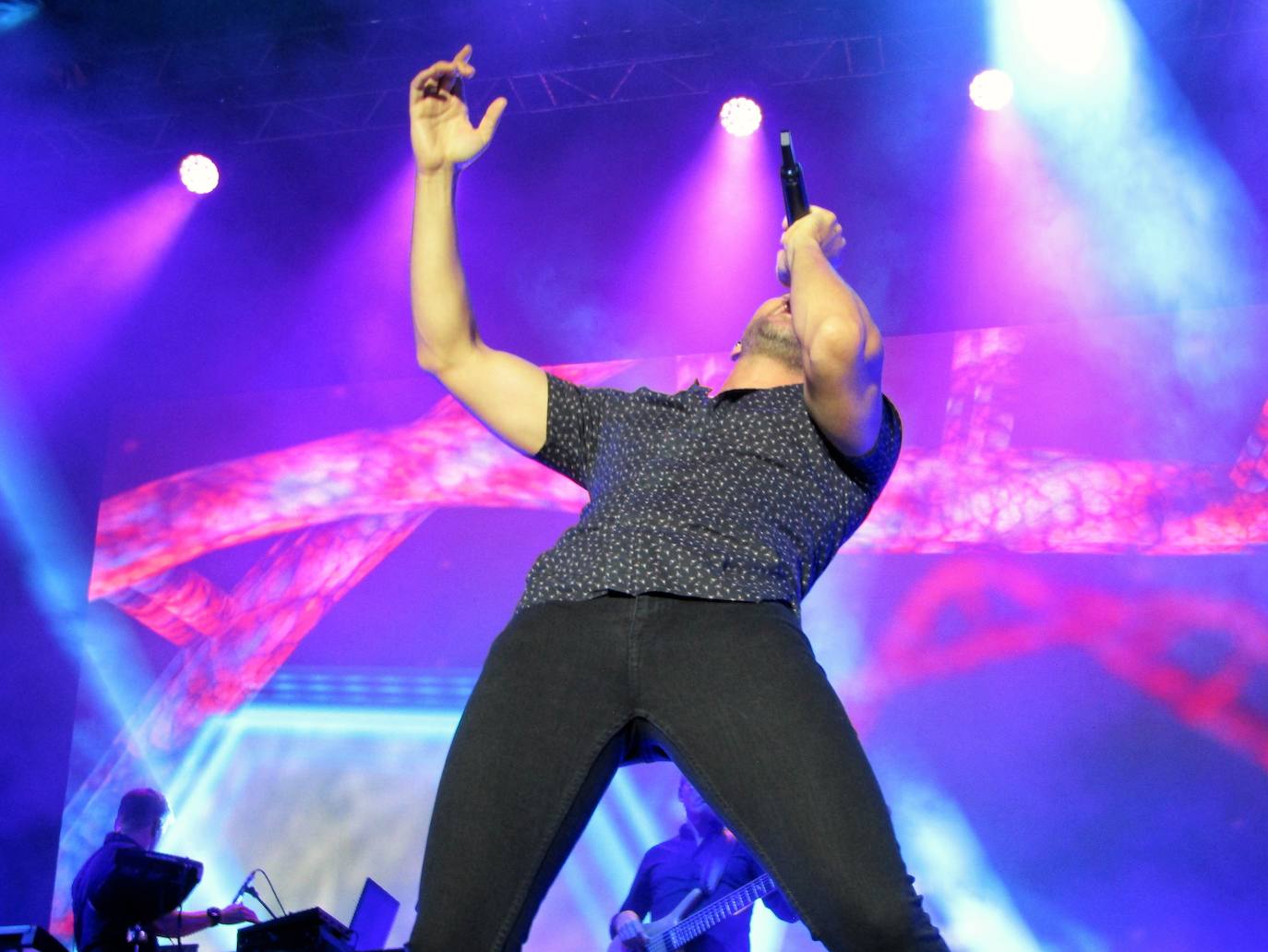 Fotos: 15.000 personas &#039;vibran&#039; en Loja con Bisbal