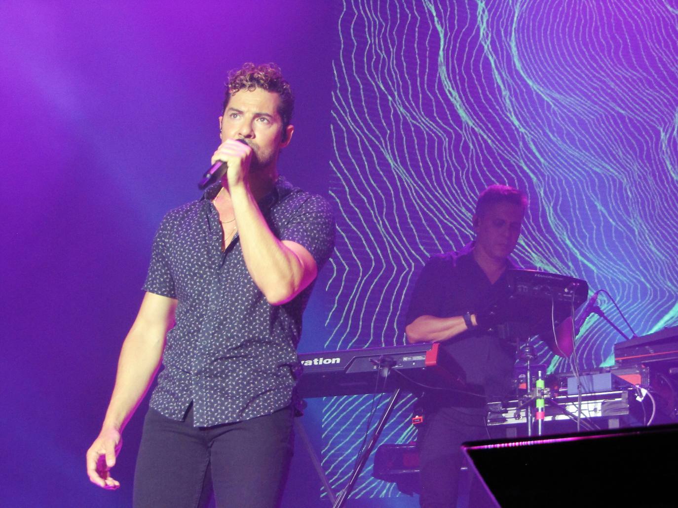 Fotos: 15.000 personas &#039;vibran&#039; en Loja con Bisbal