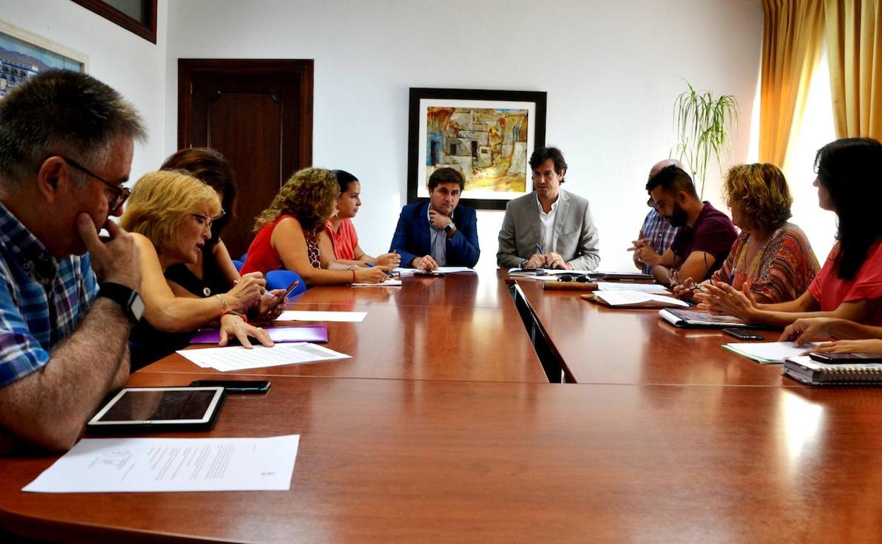 Un plan de mantenimiento de centros escolares prevé invertir casi medio millón de euros