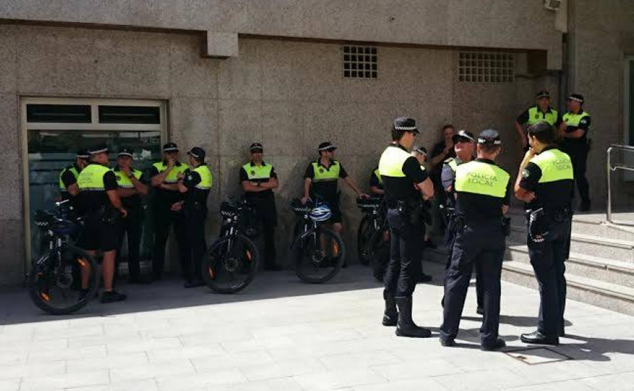 La Policía Local creará una unidad canina con dos perros donados por un particular