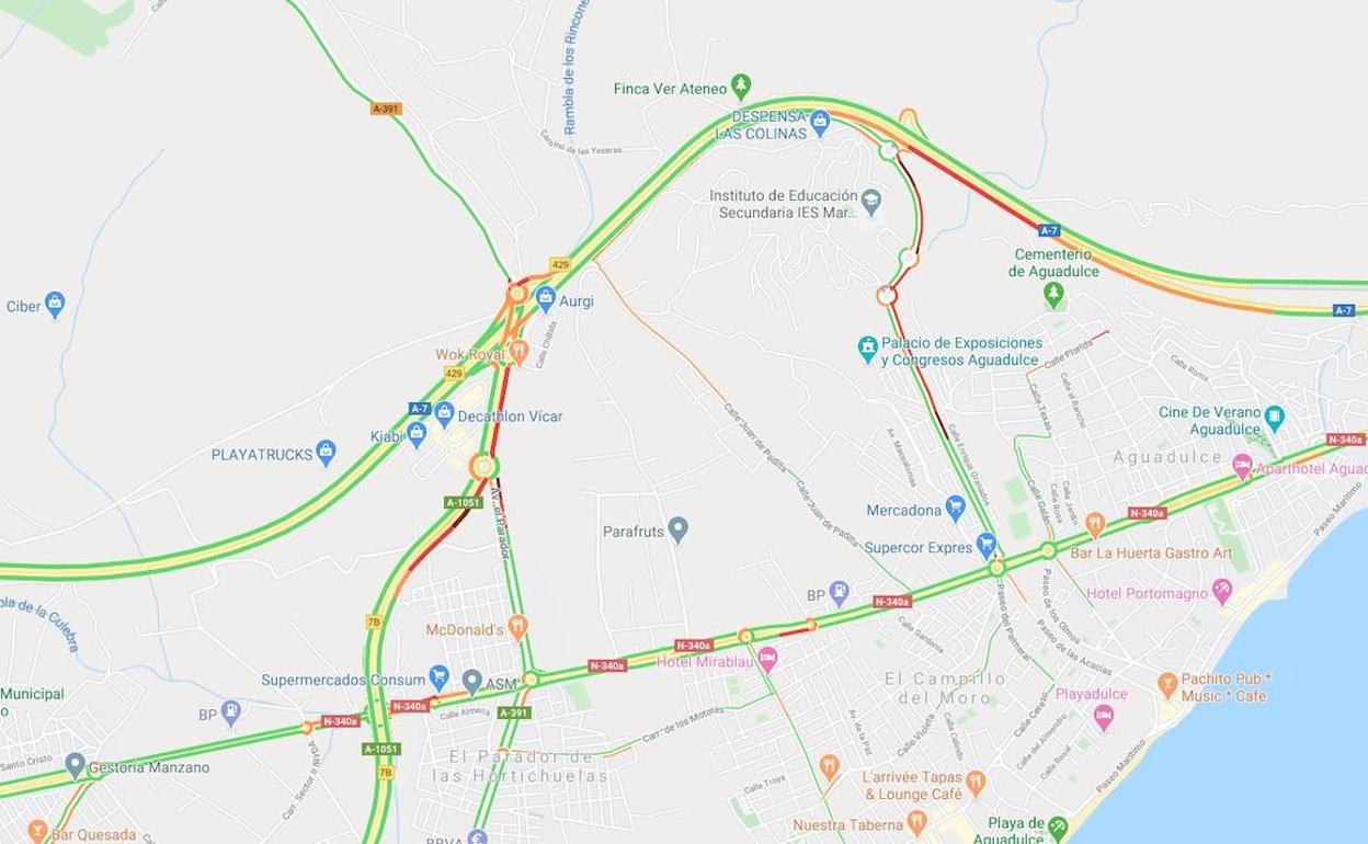 Tráfico lento en los accesos a la A7 y en la incorporación de Aguadulce, este viernes
