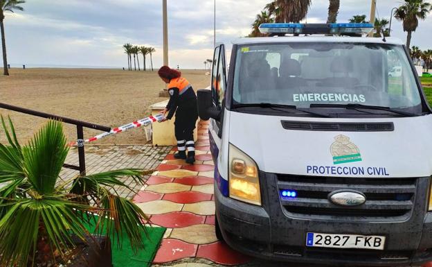 Los voluntarios de Protección Civil están señalizando y delimitando las zonas estos días.