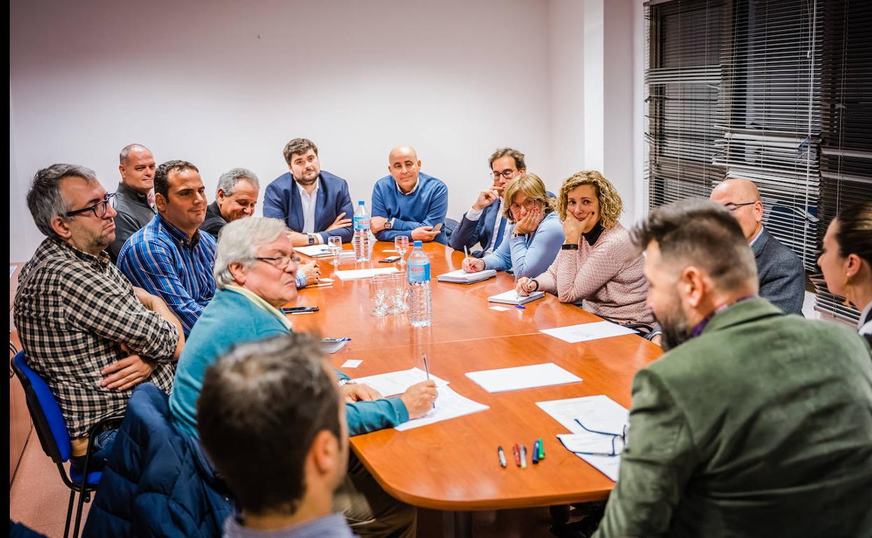 Cursos de transformación digital en Roquetas para apoyar a empresas y emprendedores