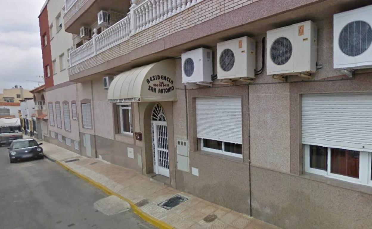 Coronavirus en Almería | Investigan un posible brote de Covid en una residencia de Vícar