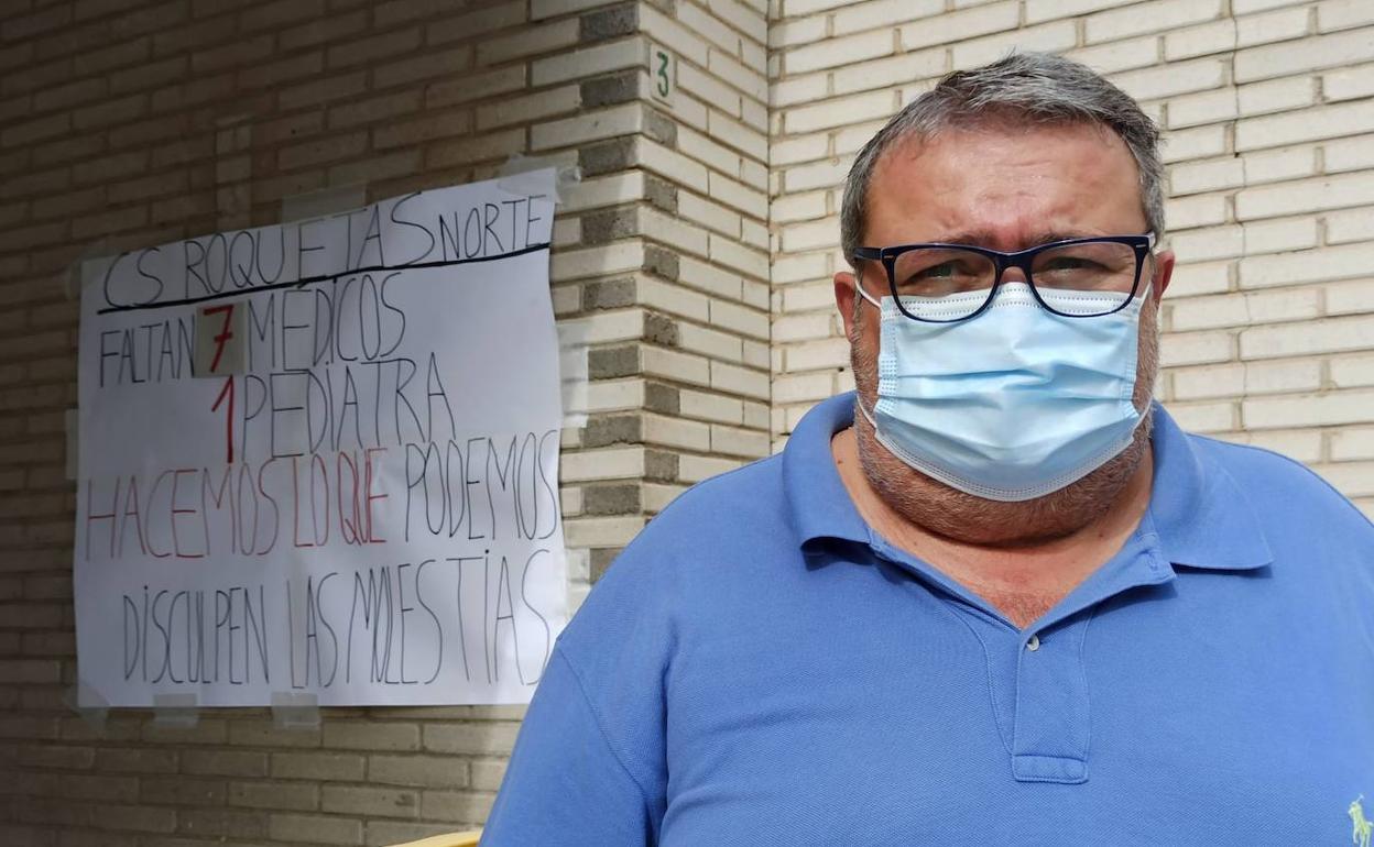 El PSOE denuncia el silencio de Amat ante el «caos» de la atención sanitaria de Roquetas