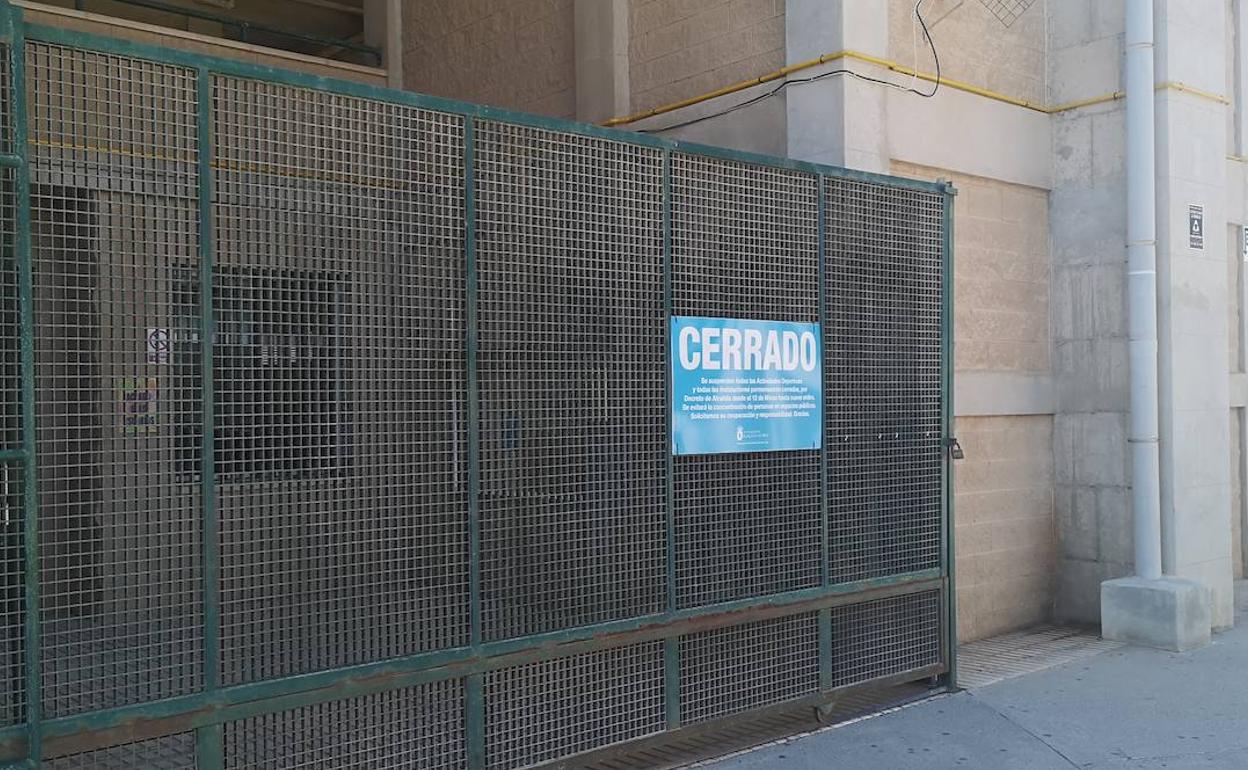 Las instalaciones deportivas abrirán el día 4 menos para fútbol femenino y natación