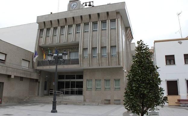 Admitidas solo 2 de las 11 empresas presentadas al concurso de vigilancia de edificios municipales
