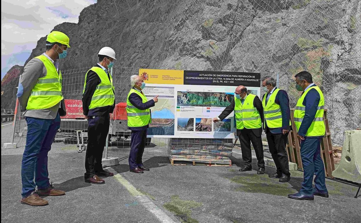 Carreteras prevé abrir la carretera de El Cañarete el próximo mes de junio