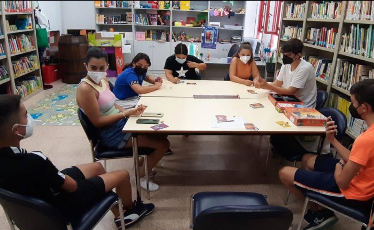 Talleres, juegos y animación a la lectura en las seis bibliotecas vicarias
