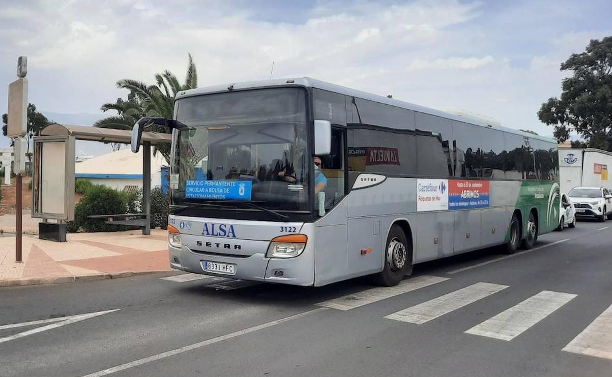 El bus está operativo hoy lunes hasta las 22 horas y mañana martes entre las 9 y las 14 horas. 