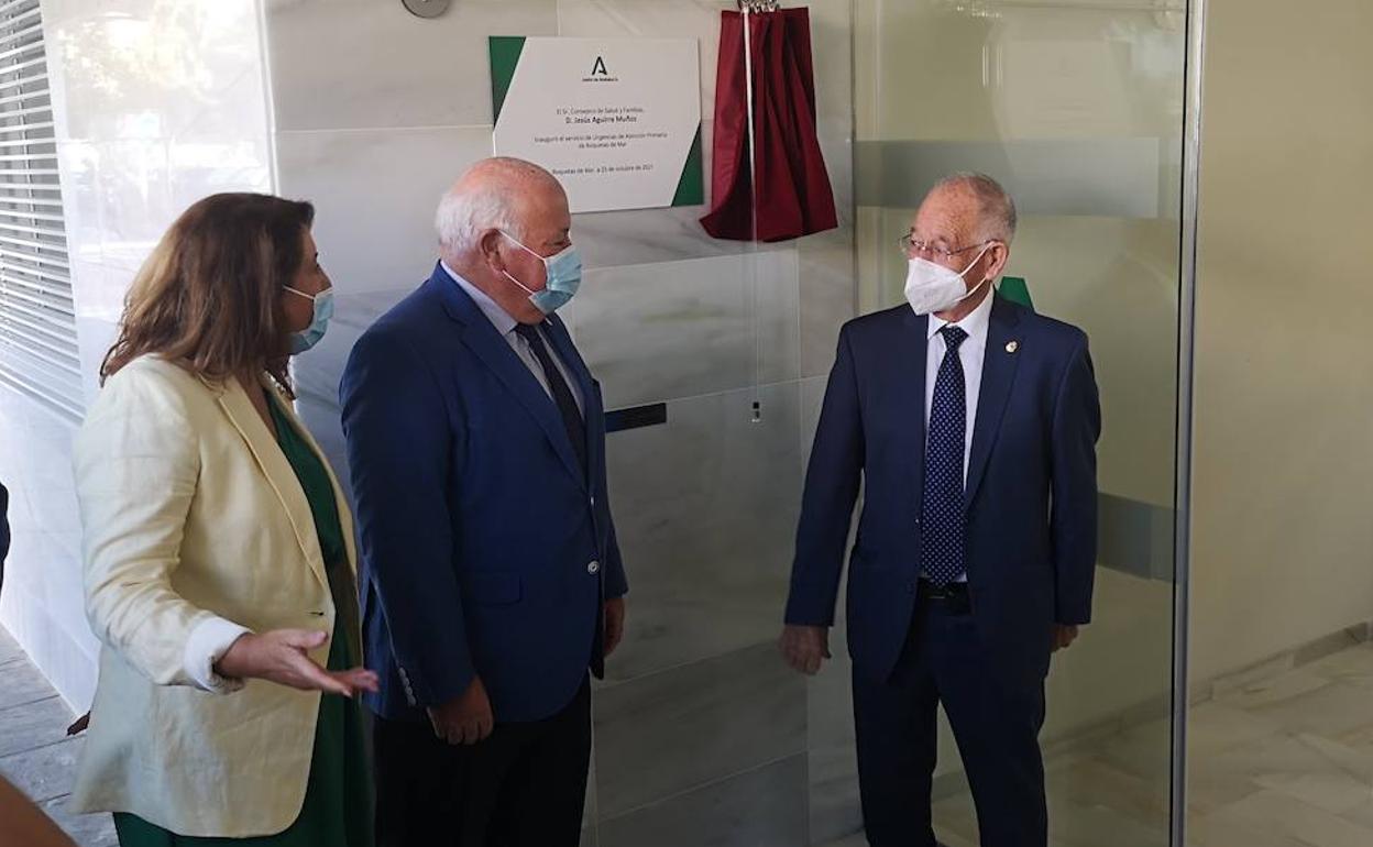 El consejero de Salud inauguró las nuevas urgencias de Roquetas