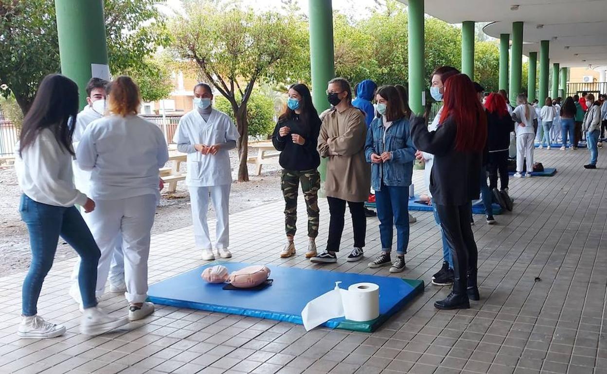 El IES Aguadulce incorpora el próximo curso el grado superior de Higiene Bucodental