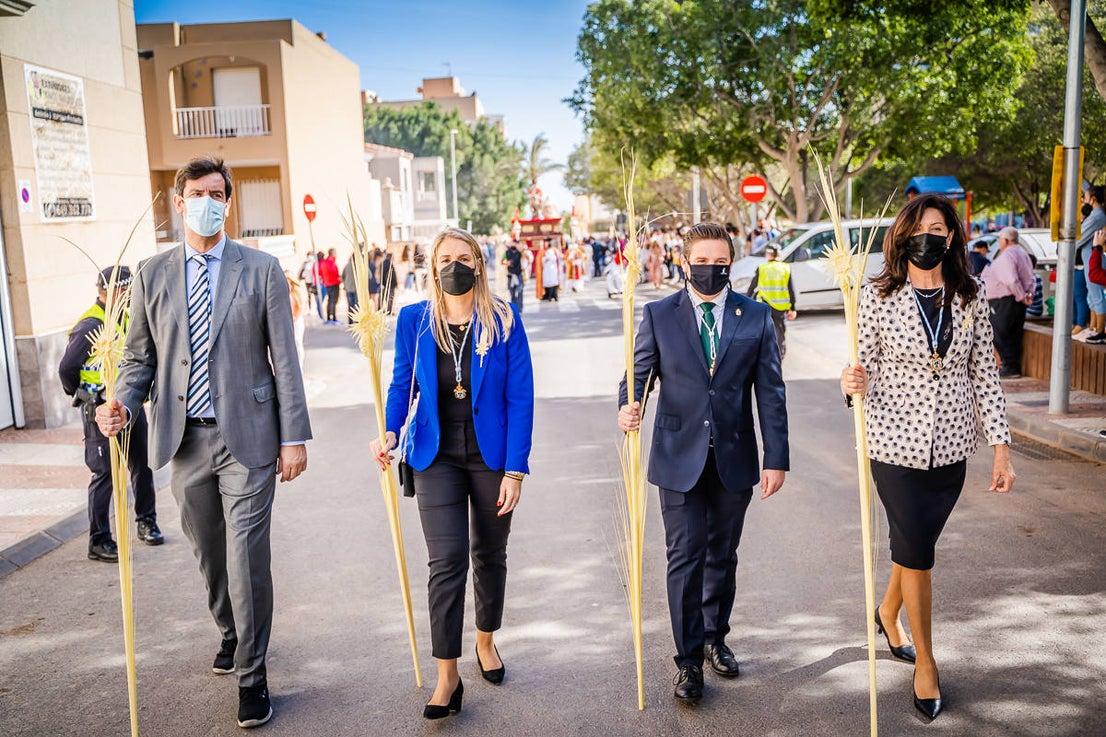 Fotos: Así fue el reestreno de la Semana Santa de Roquetas de Mar tras la covid-19