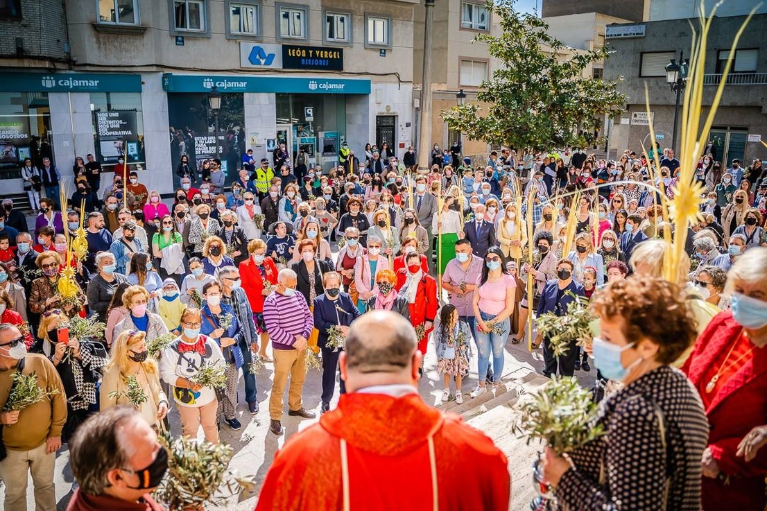Fotos: Así fue el reestreno de la Semana Santa de Roquetas de Mar tras la covid-19