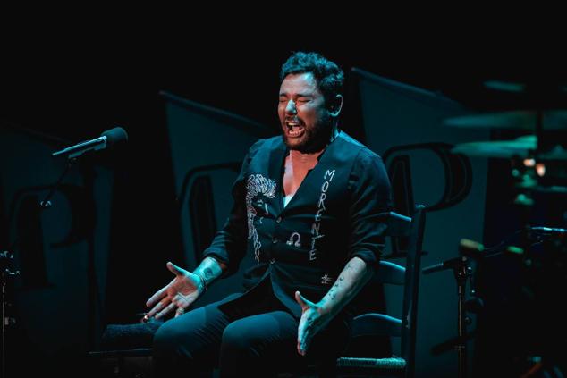 Fotos: Así fue el concierto de Miguel Poveda en la Plaza de Toros de Roquetas