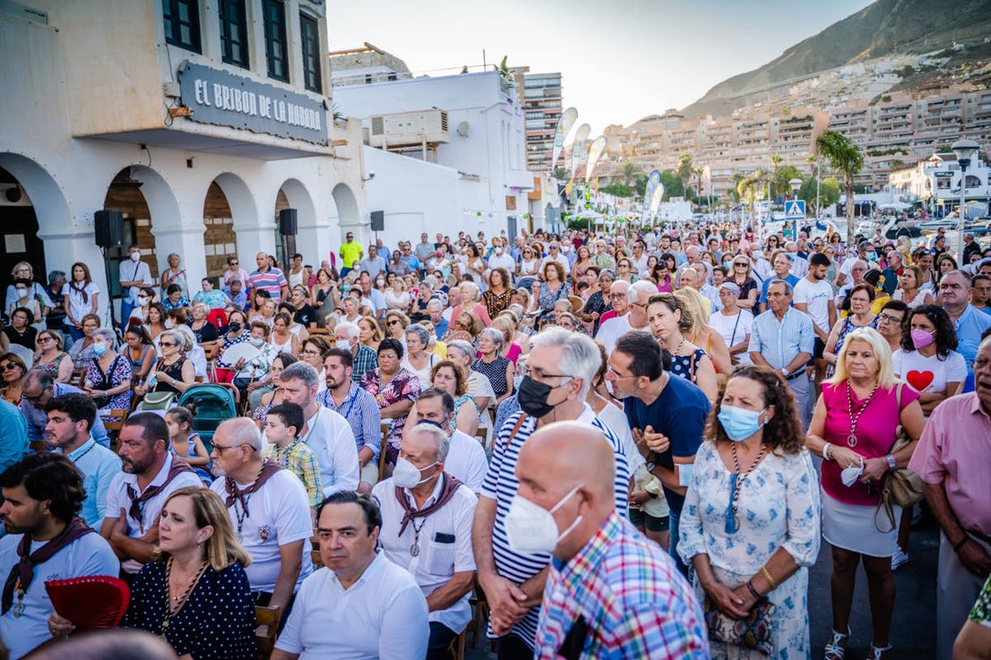 Fotos: Aguadulce lleva a la mar a su patrona