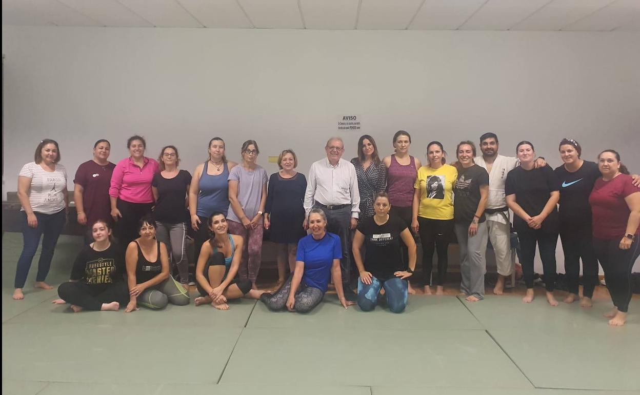 El CMIM de Vícar estudia otro turno del curso de defensa personal para mujeres ante el interés despertado