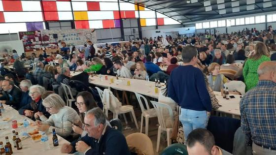 El '10 de Abril' comparte el dinero de la gala solidaria para reponer lo robado para su viaje de estudios