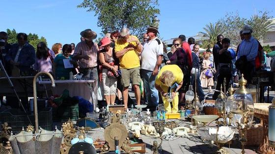 El primer Rastro de arte y antigüedades se celebra este domingo