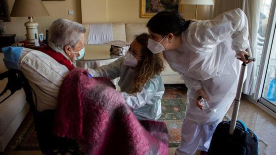 Mayores de 45 años pueden inscribirse en un curso gratuito de atención sociosanitaria
