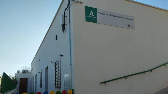 El PSOE denuncia que la Junta se niega a abrir el colegio de Enix pese a esta recién reformado