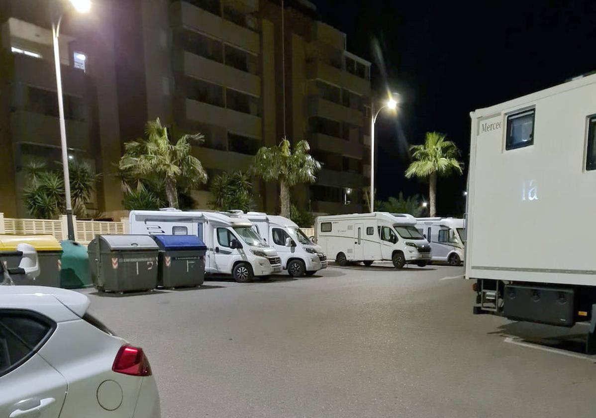 El PSOE exige a Amat que haga cumplir la Ordenanza de autocaravanas