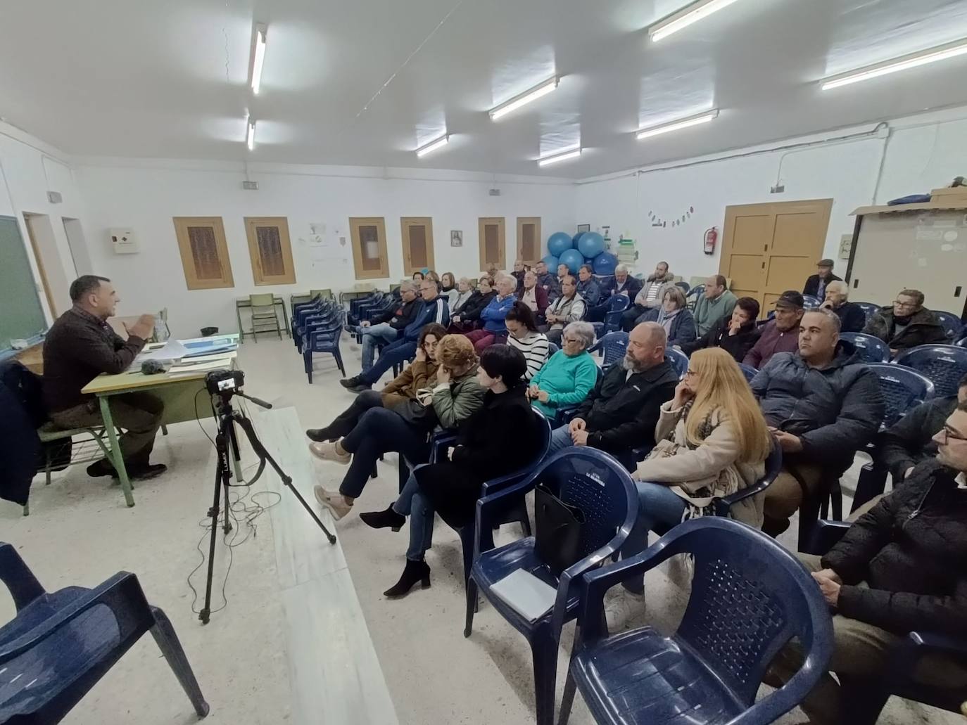 El alcalde que rinde cuentas ante sus vecinos cada seis meses