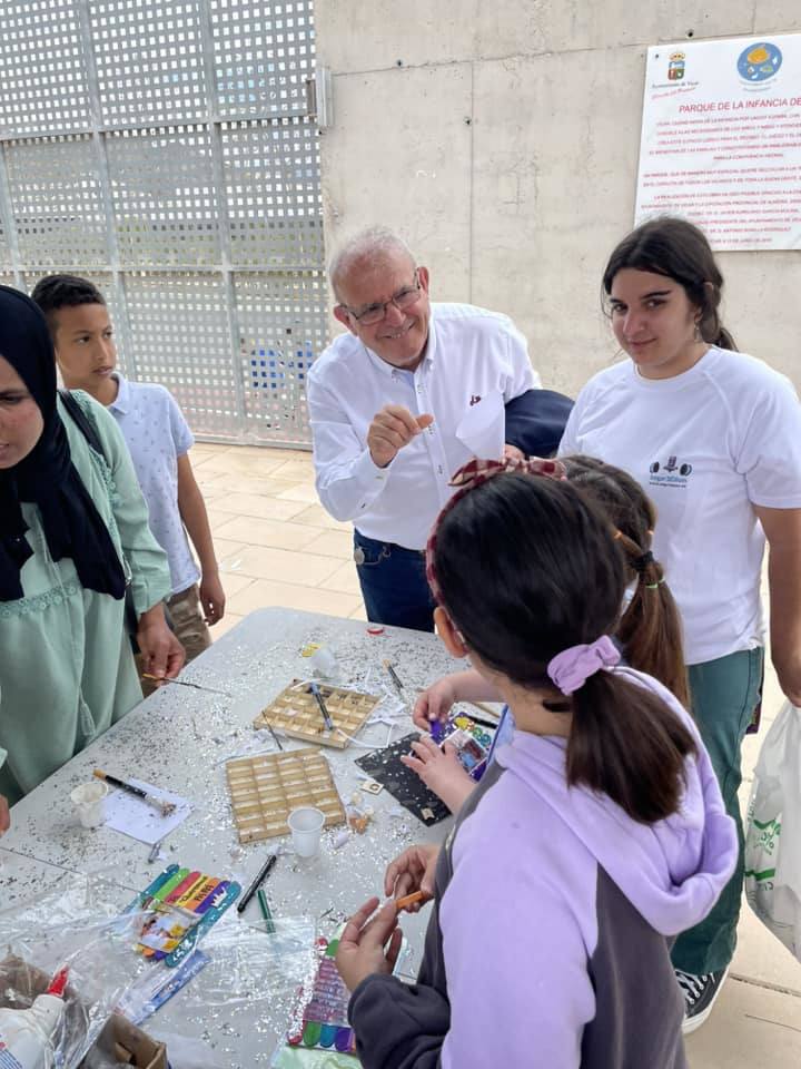 Vícar celebra el Día del Padre con una fiesta en el Parque de las Familias