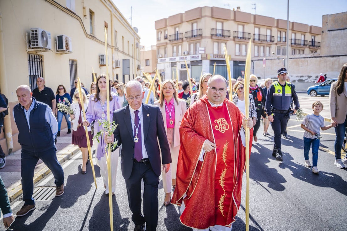 Así fue el Domingo de Ramos en las parroquias de Roquetas