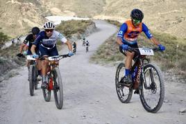 Dani Estévez se hace con la Vícar Bárbara de ciclismo de montaña