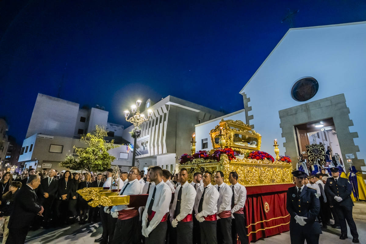 Las imágenes de la procesión del Santo Entierro y María Santísima de los Dolores