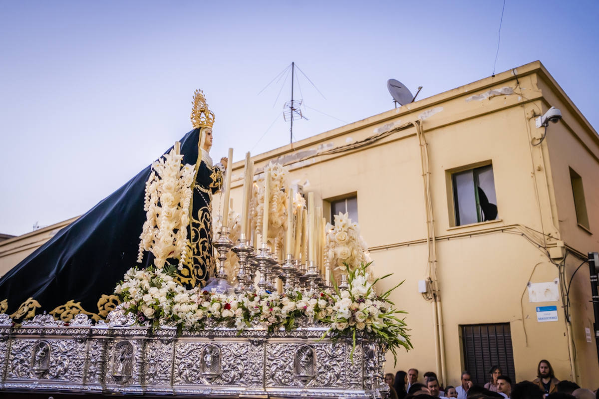 Las imágenes de la procesión del Santo Entierro y María Santísima de los Dolores