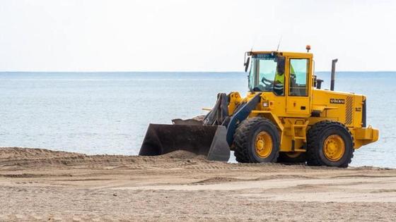 Convocatoria de bolsas de empleo de informadores, limpiadores y operarios de playas