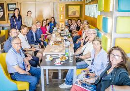 Amat promete seguir eliminando barreras arquitectónicas y potenciar el ocio para personas con discapacidad