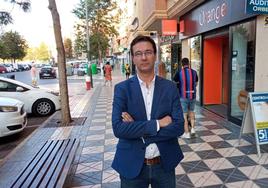 Vox promete impulsar un comercio de calidad en Roquetas