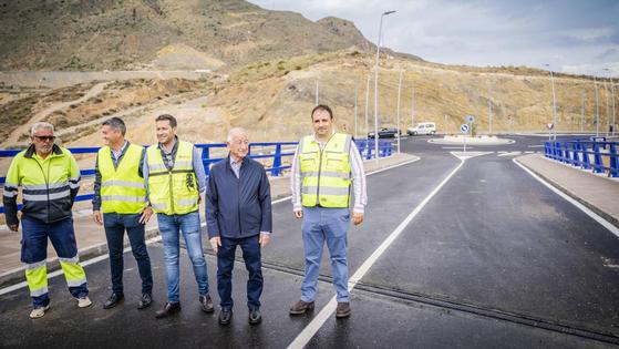 Aguadulce estrena un nuevo acceso directo a la A7 por la calle Galán