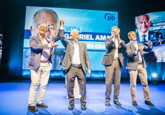 Rajoy pide el voto para el «extraordinario» alcalde de Roquetas