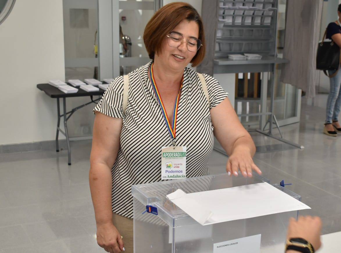 Los candidatos de Roquetas votan en la jornada electoral
