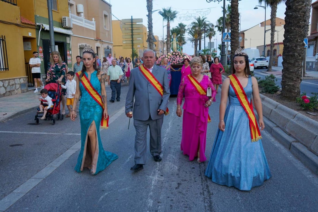Así fue la procesión de San Fernando y La Milagrosa en Llanos de Vícar