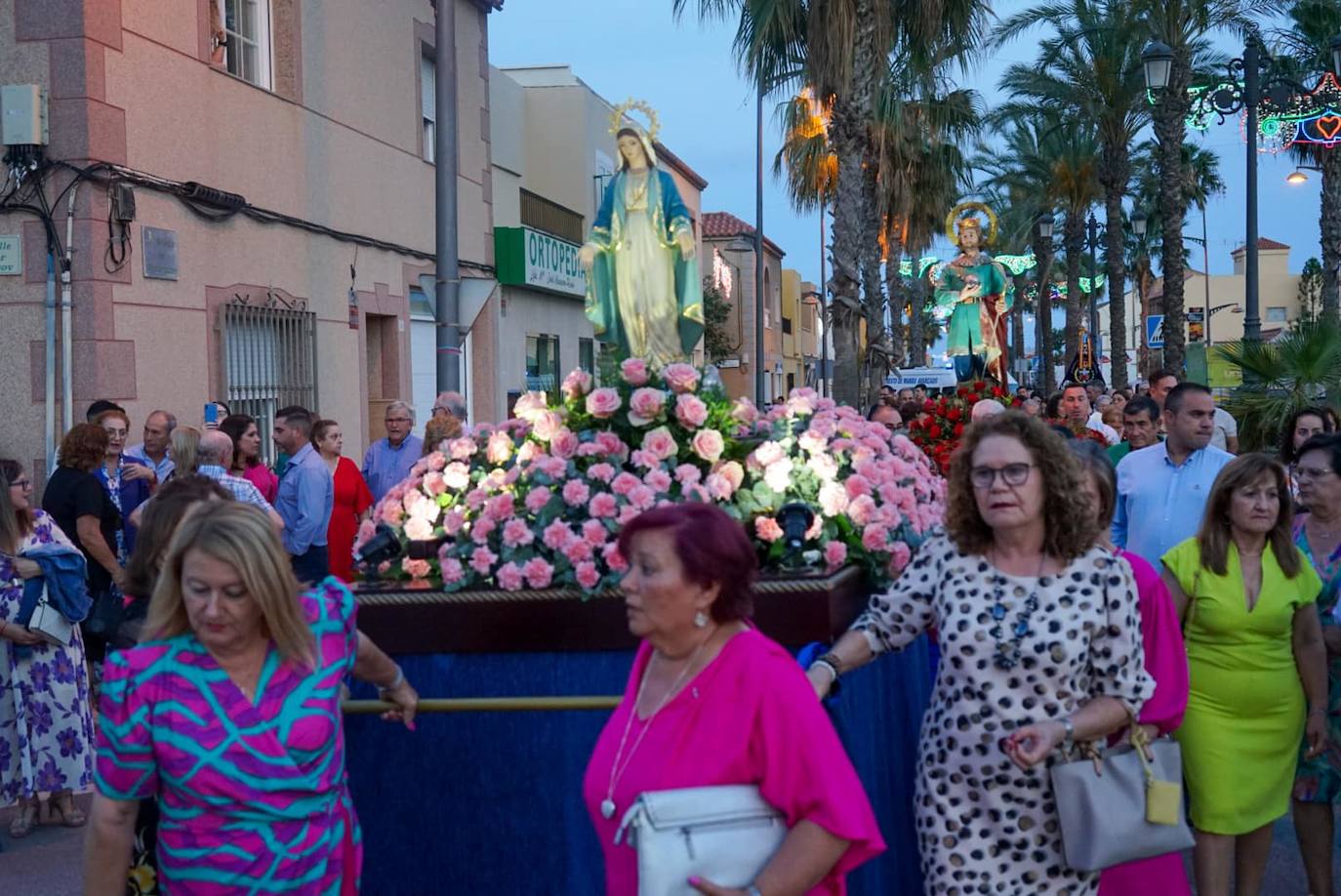 Así fue la procesión de San Fernando y La Milagrosa en Llanos de Vícar