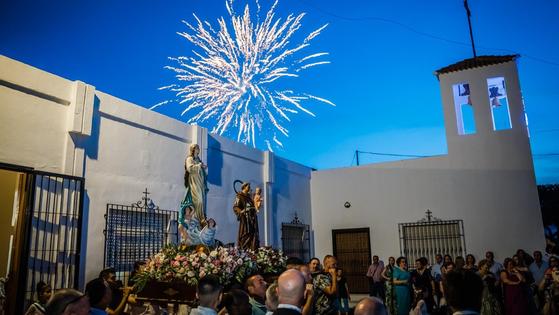 Cortijos de Marín vive desde el viernes sus fiestas en honor a San Antonio y La Inmaculada