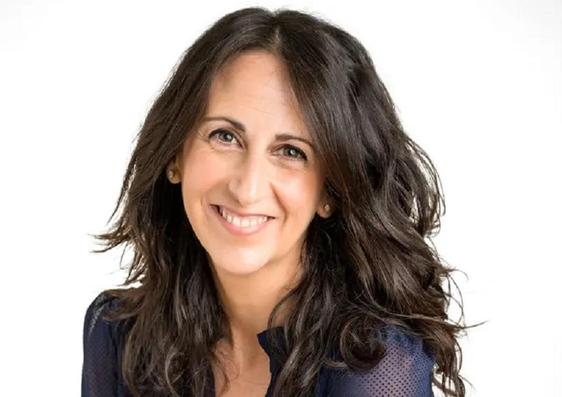 María Oruña protagoniza un nuevo encuentro literario en el Castillo de Santa Ana