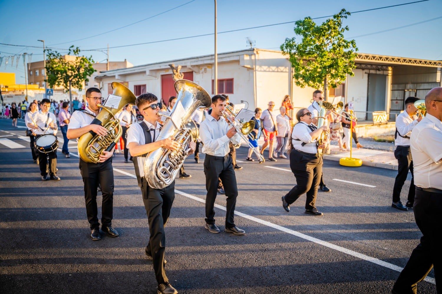 San Antonio y La Inmaculada procesionan por las calles de Cortijos de Marín en sus fiestas
