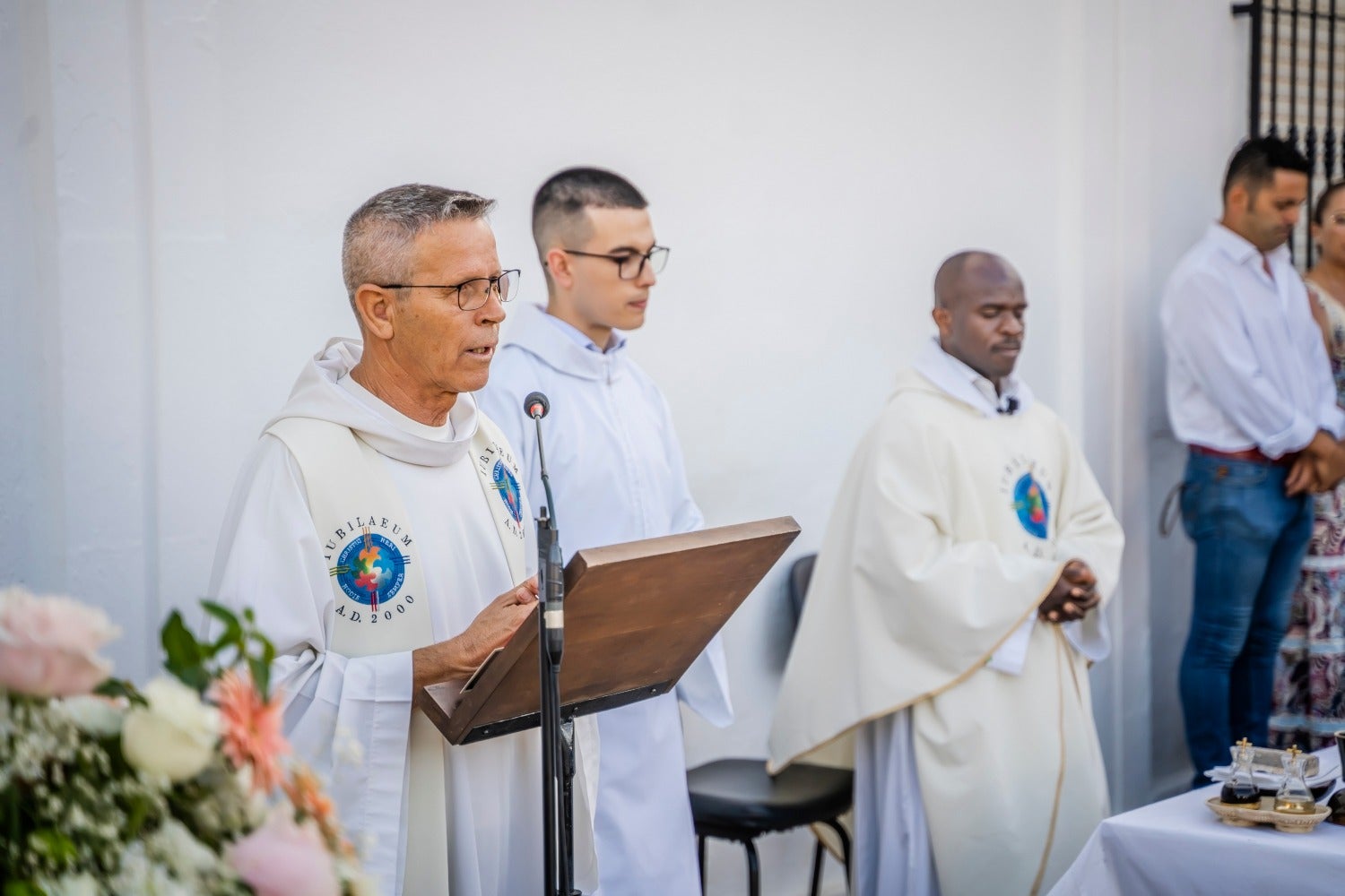 San Antonio y La Inmaculada procesionan por las calles de Cortijos de Marín en sus fiestas