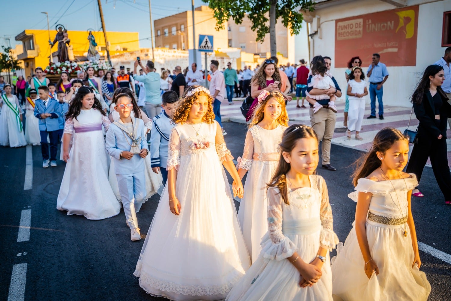 San Antonio y La Inmaculada procesionan por las calles de Cortijos de Marín en sus fiestas