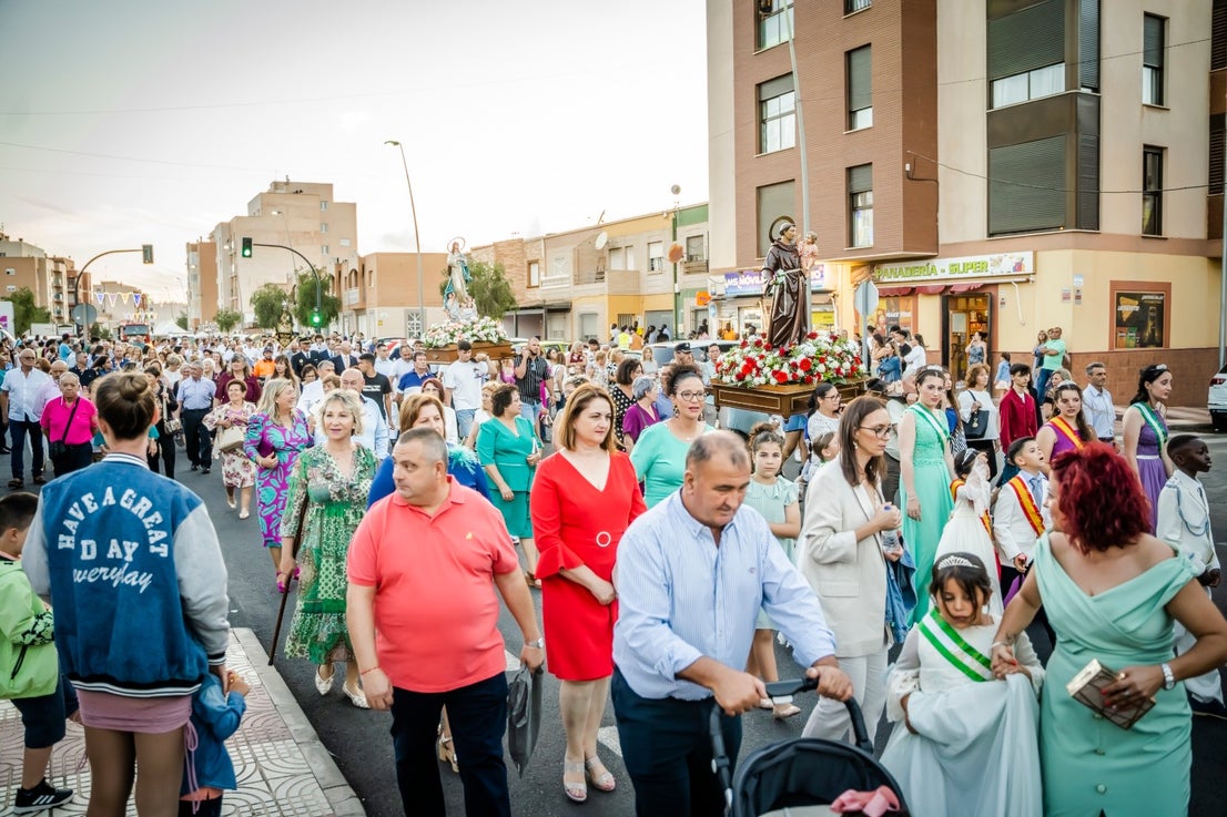 San Antonio y La Inmaculada procesionan por las calles de Cortijos de Marín en sus fiestas